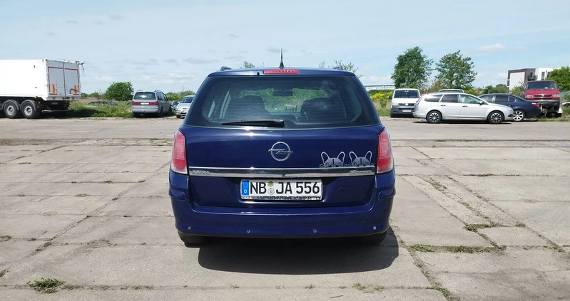 Opel Astra cena 6900 przebieg: 207004, rok produkcji 2005 z Stargard małe 562